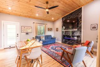 Eagle Retreat Mountain Getaway - Whittier - 5