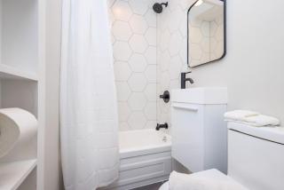 Compact Back Bay Studio - Boston - 2