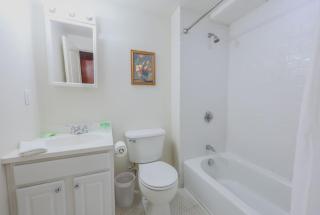 Simple 2 Bed 2 bath Close to Fenway - Boston - 5