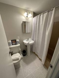 Modern studio apartment - Boston - 2