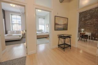Simple Spacious Apartment - Boston - 5