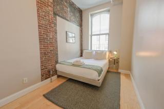Simple Spacious Apartment - Boston - 3