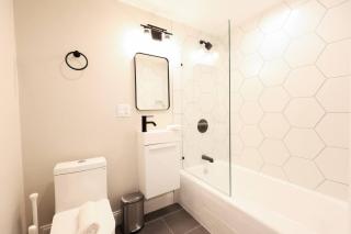 Spacious and Bright Studio - Boston - 4