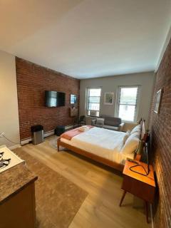 Charming Studio Apt Back Bay - Boston - 4