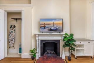 Cozy Back Bay 1 Bed 1 Bath - 4