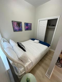 Spacious Studio Back Bay - 4