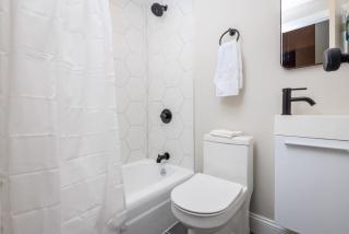 Modern Simple Studio South End - Boston - 1