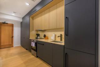 Spacious Mission Hill Studio - Boston - 7