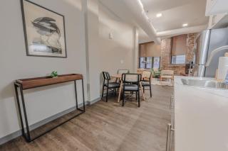Stylish Downtown 2 Bedroom - Boston - 8