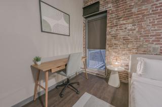 Stylish Downtown 2 Bedroom - Boston - 6