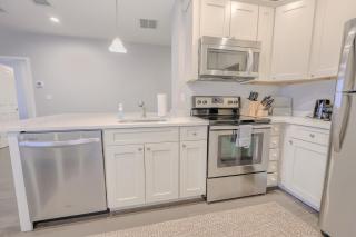 Luxury Loft Washer and Dryer Pet Friendly - Boston - 5