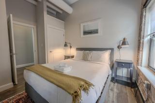 Parking Available Fully Furnished 4 Bed 2 Bath Flat - Boston - 5