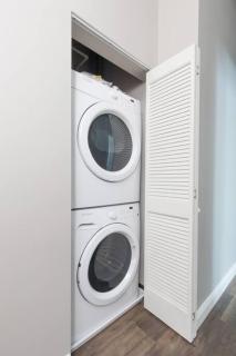 Centralized Downtown Location Onsite Parking - 9