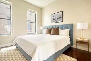 2br 2ba FIDI Apt Keyless Entry Walk anywhere - Boston - 3