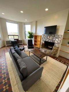 Wonderful Fenway 3 Bed 2bath Steps from Fenway Park - Boston - 2
