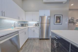 Designer Lux 4 bed Loft Steps to the State House - Boston - 1