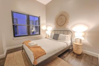 Flexible Stay Historic Loft Near Boston Common - 2