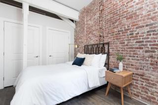 Large Loft Steps From Boston Common - 2