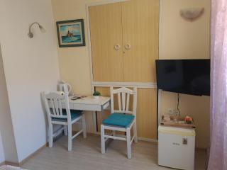 Private room in the center of Split - Split - 5