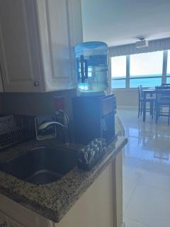 Castle beach studio,tennis court and swimming pool with beach access - 5