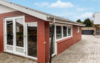 3 Bedroom Lovely Home In Oksbøl - 1