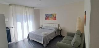 Nina B&B - Rho - 1