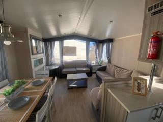 Lovely 6 Berth Caravan At Ty Mawr Holiday Park, North Wales Ref 86004K - Conwy - 0