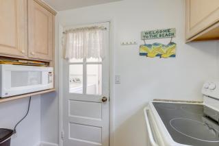 Walk to Bay and Ocean Pet-Friendly Surf City Apt - Surf City - 2