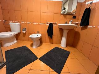Xhani Camping&Farm 1 - - 3