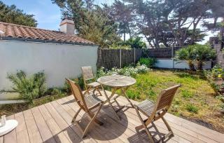 2 Bedroom Amazing Home In Montliard - - 3