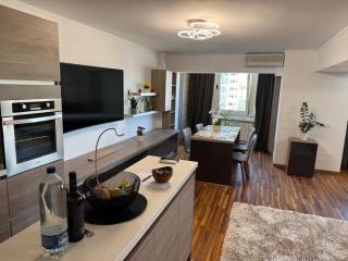 Cozy Unirii Apartment near Old Town - Bucharest - 4