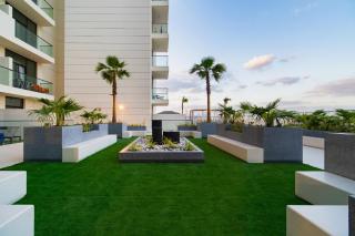 SettlerHomes - Chic Top-Floor Studio Near Metro Link - 2