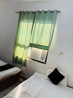 Aditya guest house - Matura - 7