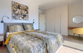 Awesome Home In Basanija With Kitchen - 4