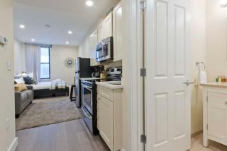Centrally Located Loft Walk Anywhere Pets OK - Boston - 9