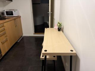 Cozy apartment in ås sentrum One bedroom, one common room, one kitchen and bathroom with tub - Ås - 3