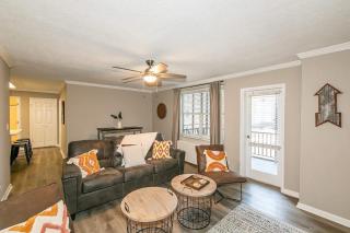 Downtown Condo - Walk to Mercedes Stadium and Coca - Atlanta - 8
