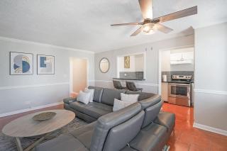 High Rise Condo Downtown ATL with Views - 4