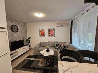 Luxury Apartment City Center - Mostar - 8