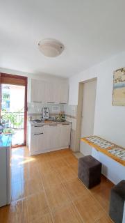 Apartments Škaljari - 2