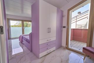 Rimini, 4 Camere con Giardino Privato e Parcheggio Gratuito, Relax a 10 Minuti dal Mare - - 2