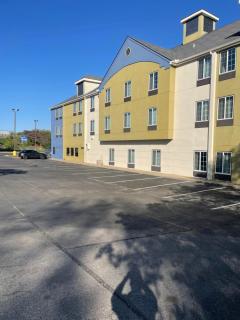Stay Sure Inn - Blue Springs - 6