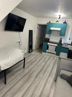 Cosy 1BR House, Hackney Wick Gem - Londra - 7