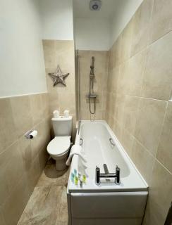 Cozy spacious house for trade stays Birmingham - Birmingham - 5