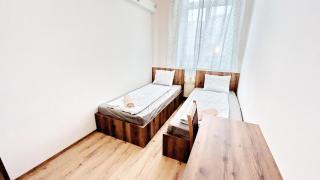 Spacious Rooms - 15 Min from Airport & City Center, 5 Min from Vienna Main-Bus Station EZ 12 - Viena - 0