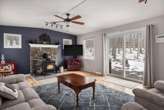 Dog-Friendly w Woodstove Fire Pit & River Access - Great Cacapon - 4