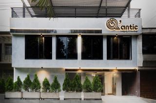 Qantic Lodging & Rooftop - 0