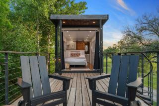 Cool River "Helm" Container Home - Bellmead - 5