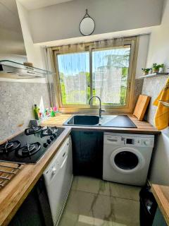 Apt "Laura" Terrasse - Parking - Plage - 5pers - Juan-les-Pins - 5