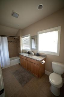 Spacious home with great outdoor area - White Hall - 6